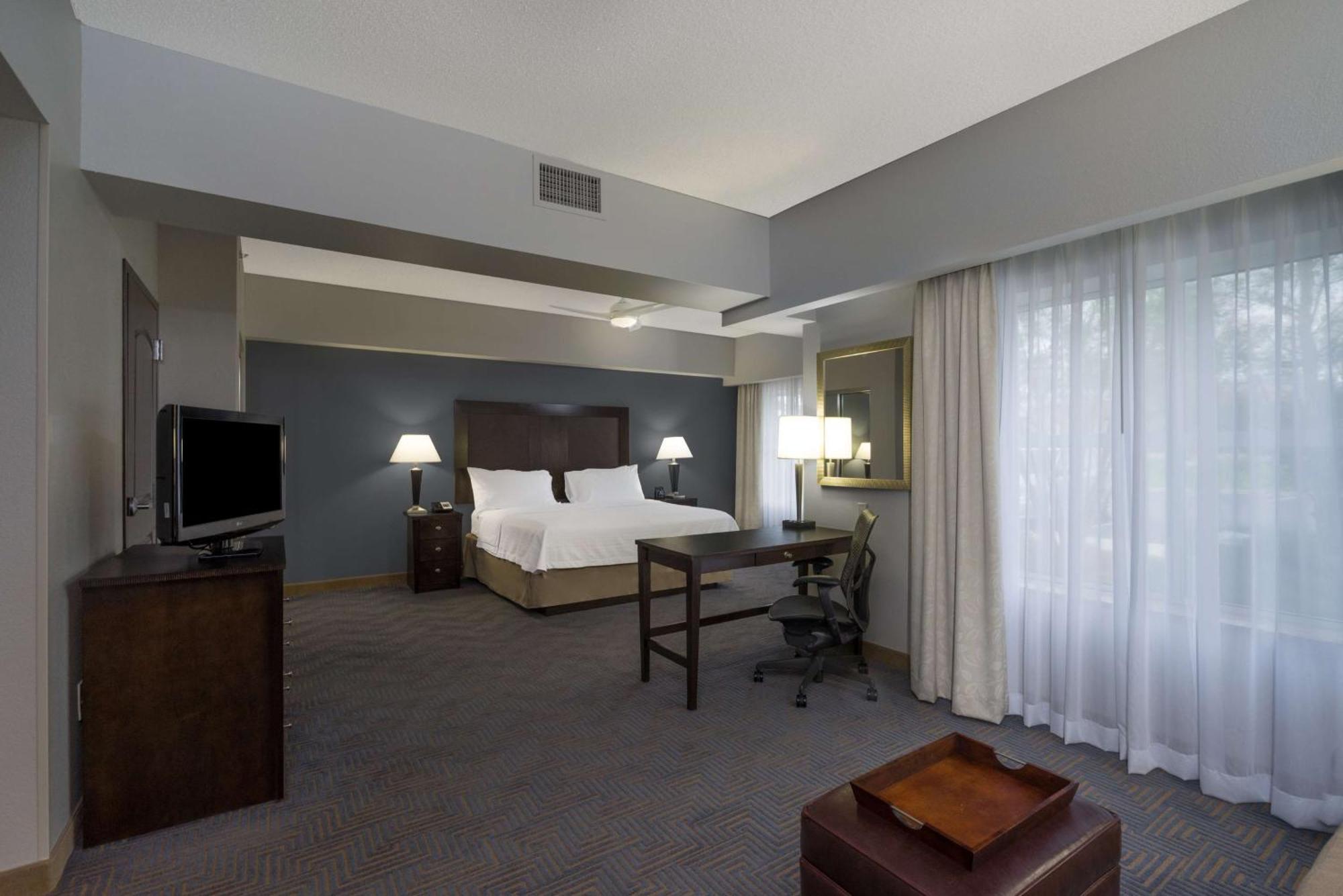 Homewood Suites By Hilton Louisville-East Экстерьер фото